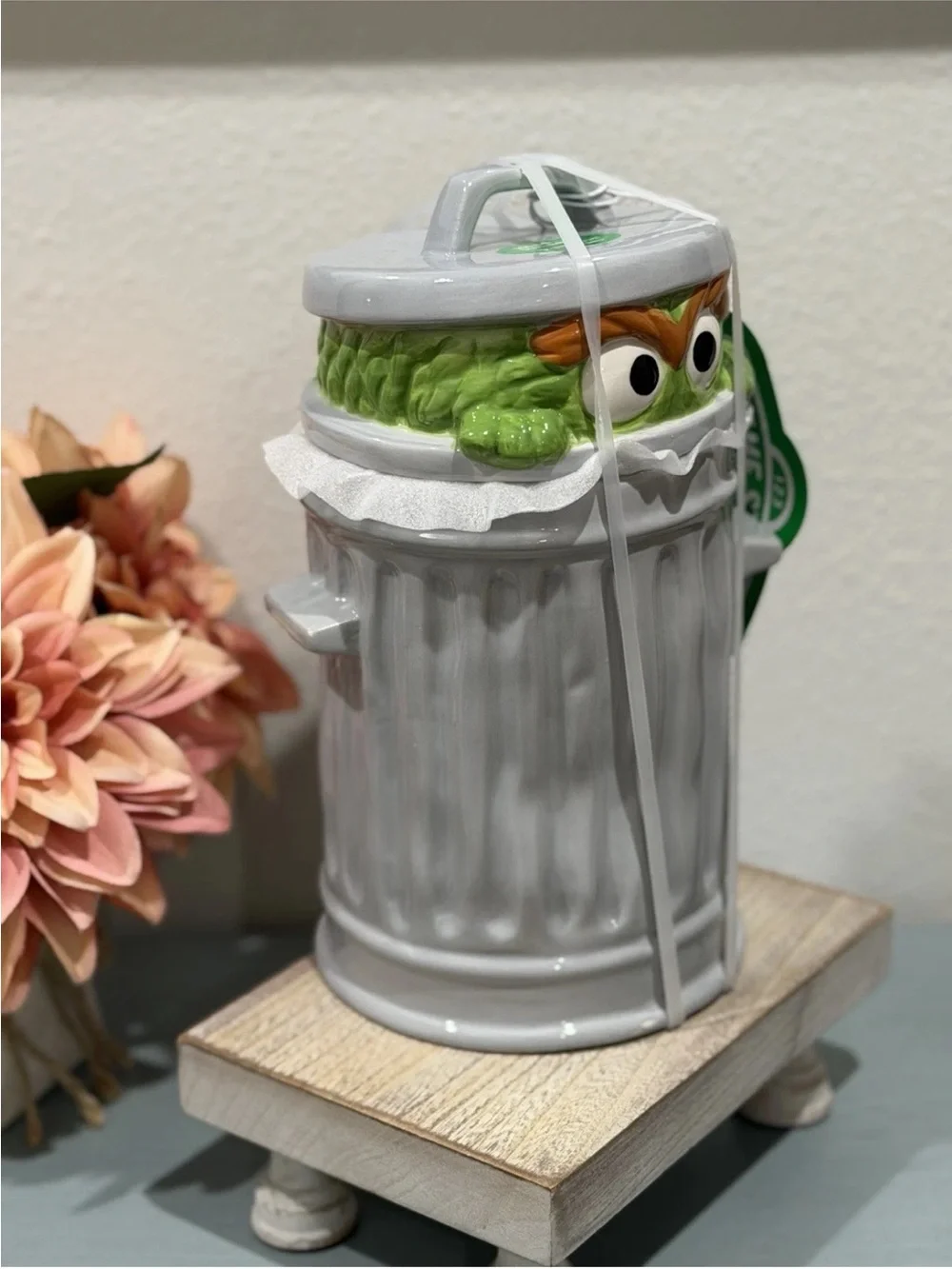 Oscar the Grouch Sesame Street Hand Painted Cookie Jar 11-inch